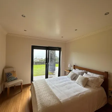 Deluxe House Holiday home Angra do Heroismo